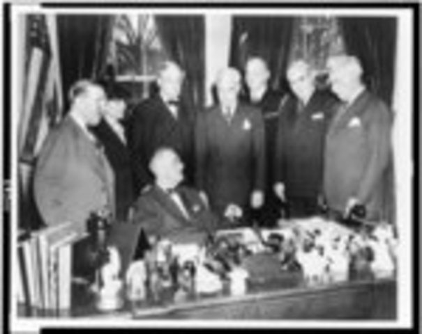 President Franklin D. Roosevelt signs Executive Order 9066