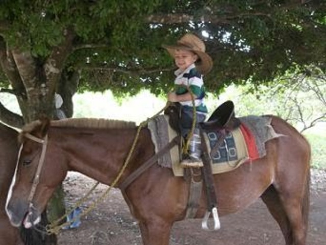 mi primera montada a caballo y mi primer caballo