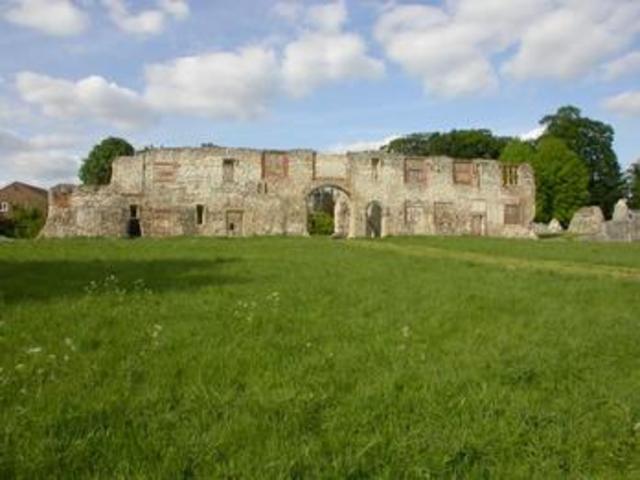 What were medieval houses like?