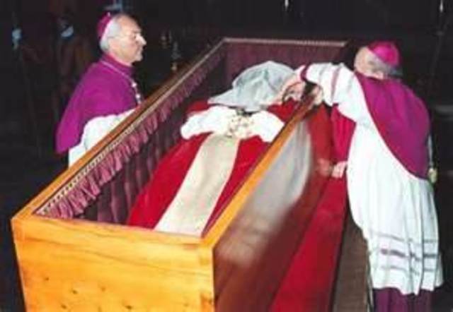 Muere el Papa Juan Pablo ll