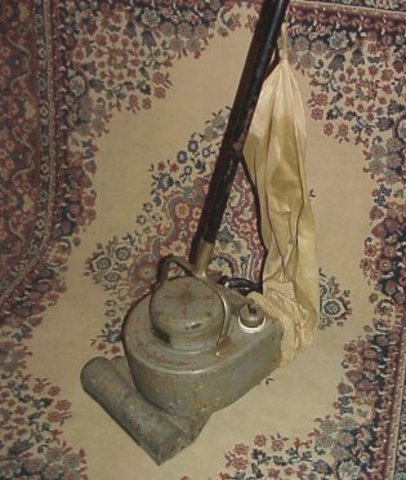The first portable and electric vacuum cleaner