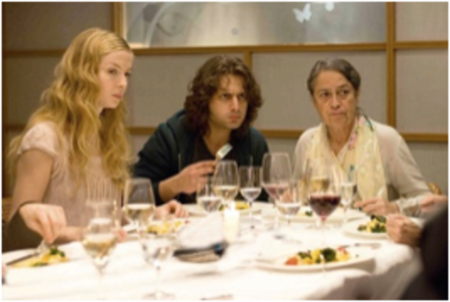 Nadine muss nach China ziehen