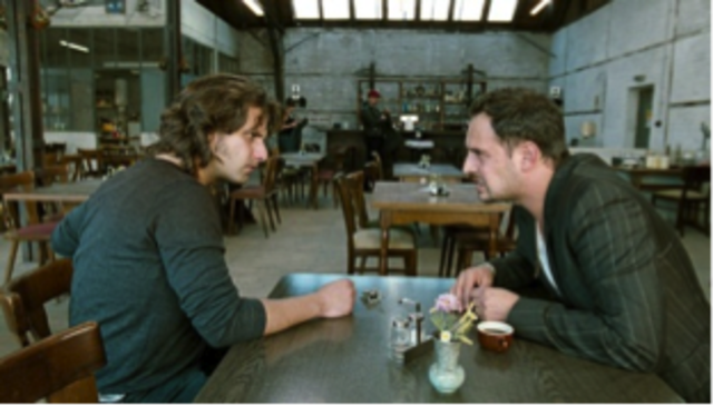 Zinos treffen mit seinem Bruder.