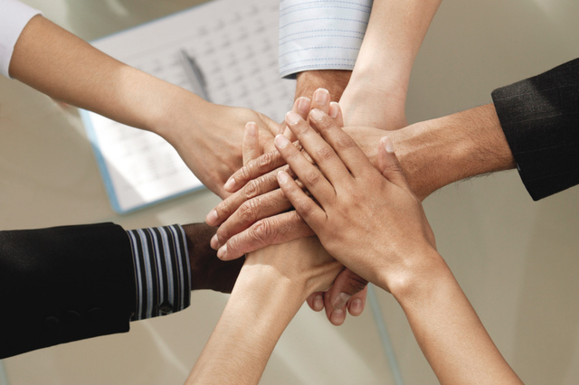 Carrera de Relaciones Industriales y surge la Teoría Estructuralista