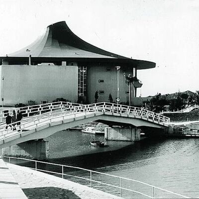 Timeline: Vista aerea de la ciudad deportiva (historia)