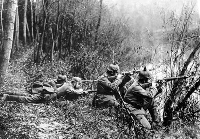 Allies retreat to the Marne River in France