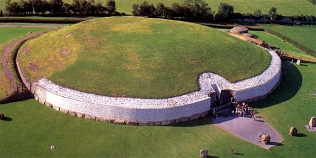 Newgrange - 3000BC