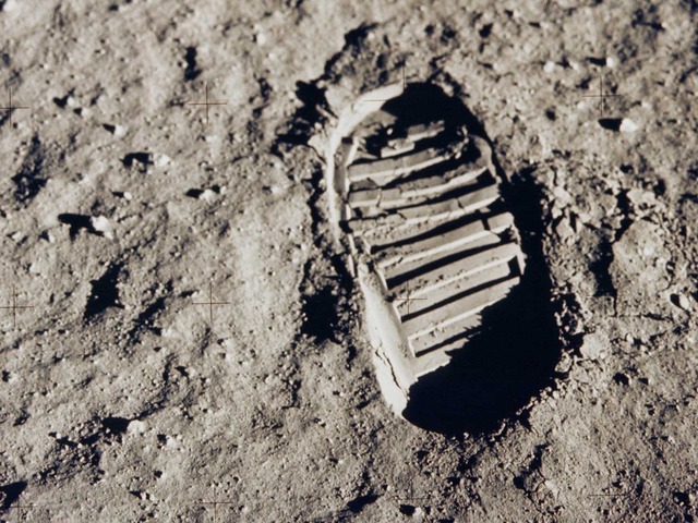 Apollo 11 first step on the moon