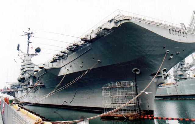 Apollo 11 u.s.s Hornet