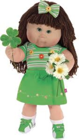Xavier Roberts invents Cabbage Patch Kids.
