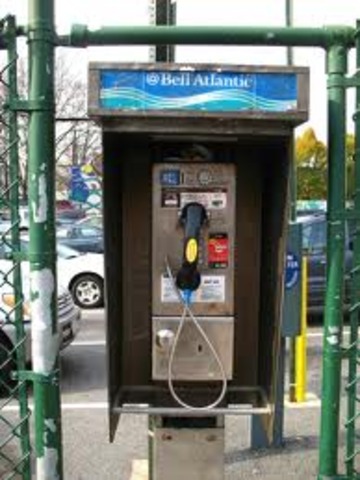 BellSouth announces that it is leaving the pay phone business