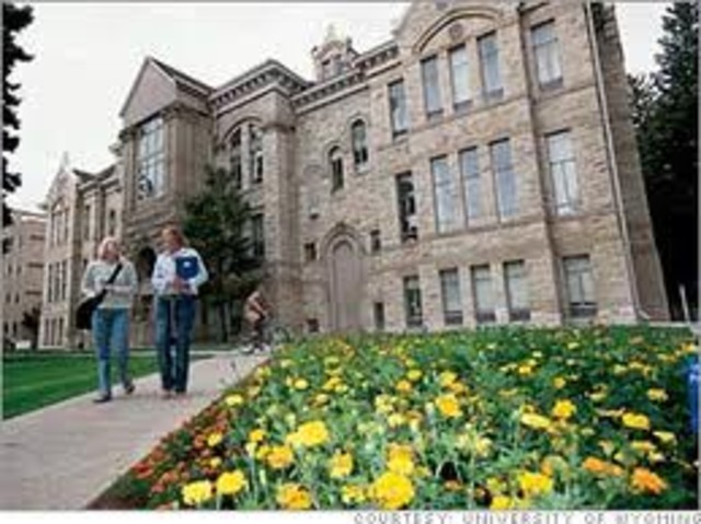 Receives BS-Social Sciences/Women's Studies from University of Wyoming, Laramie, WY