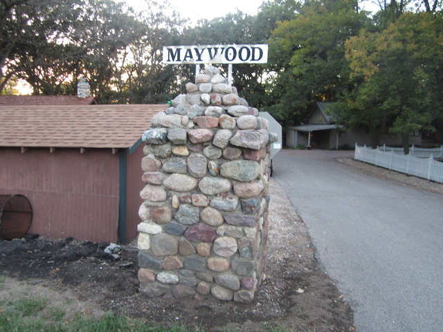 Picture of stone staute maywood