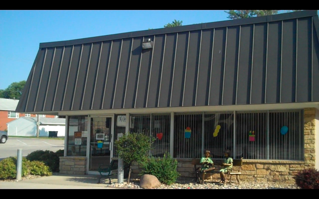 702 16th Street New location for the Spirit Lake Public Library