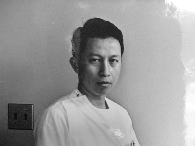 Grandfather immigrates to US