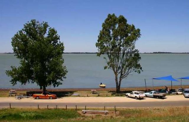 Started Senior School at Lake Bolac College