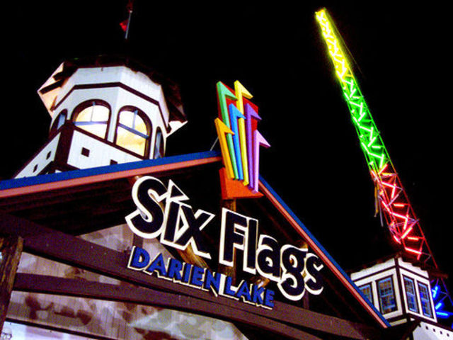 6 flags Darien Lake