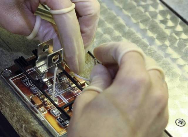 Transistor (2nd generation of computers)