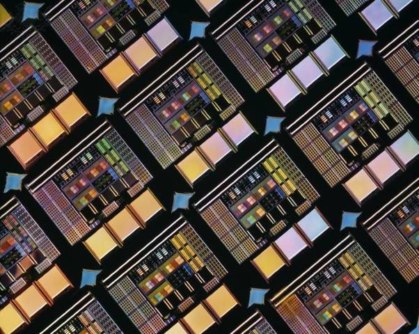 Integrated Circuit (3rd generation og computers)