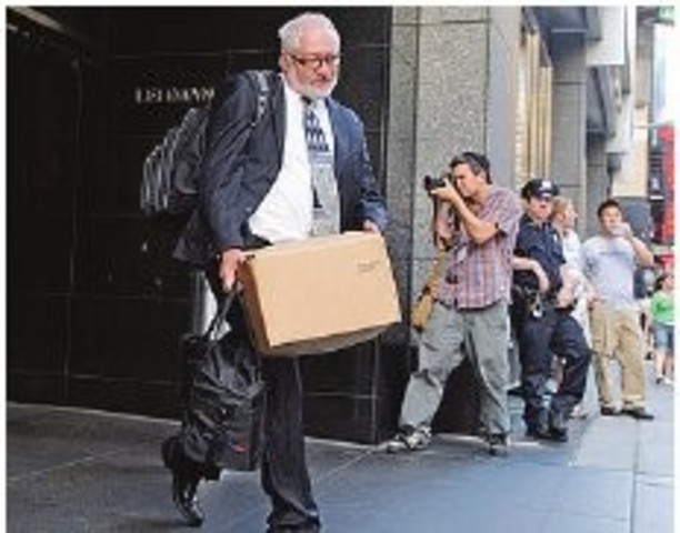 Fallisce Lehman Brothers