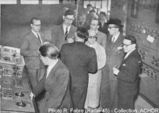 Clases magistrales através de la radio