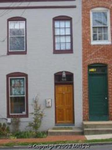 Downtown Life Begins