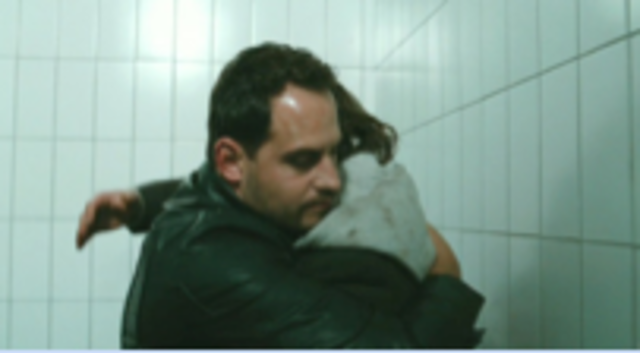 Zinos und Elias im Gefängnis