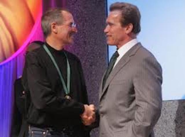 Steve Jobs introduced into California Hall of Fame