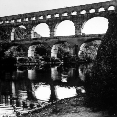 Romans Create the First Aqueduct