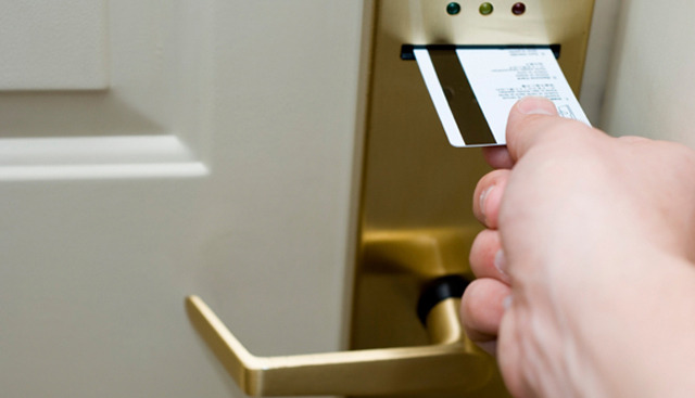 Electronic door keys