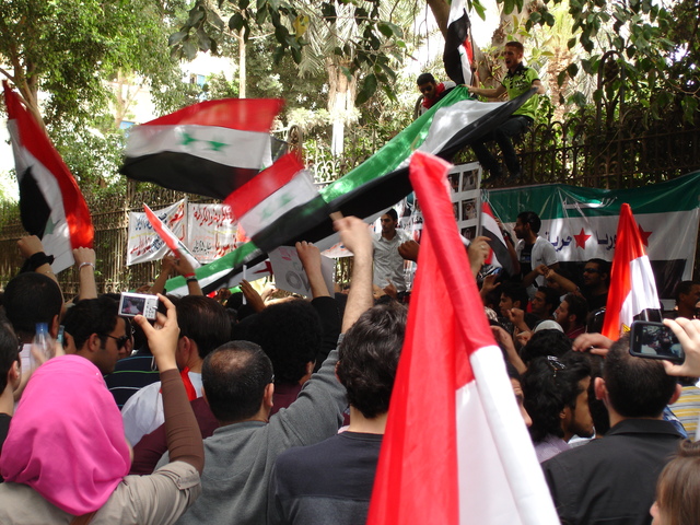 Assad sacks cabinet, hints at reform