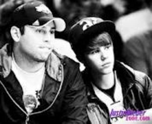 justin and scooter meet