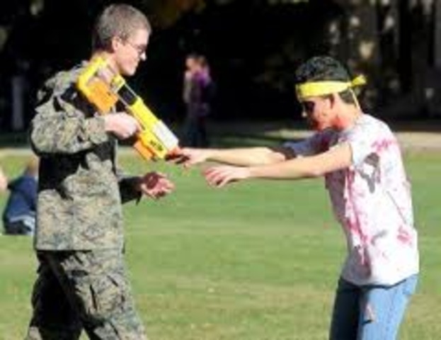 Human v.s. Zombies!!!!!!