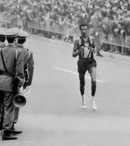 Abebe Bikila Tokio 1964  2:12:11