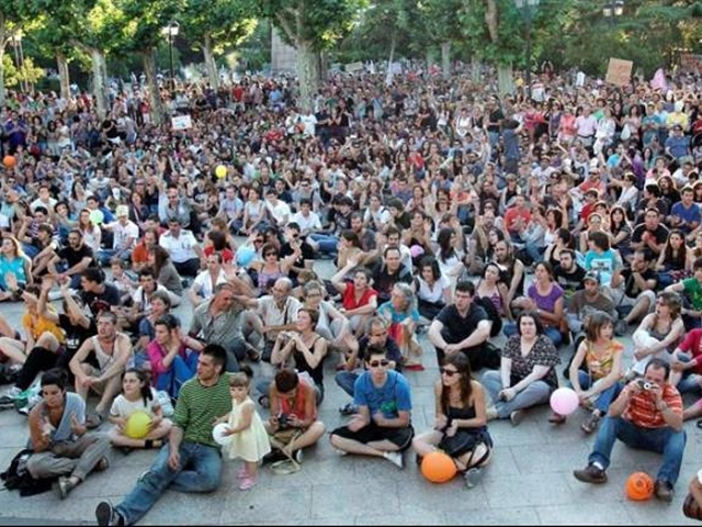 manifestacion multitudinaria de la juventud en agradecimiento al general herrera