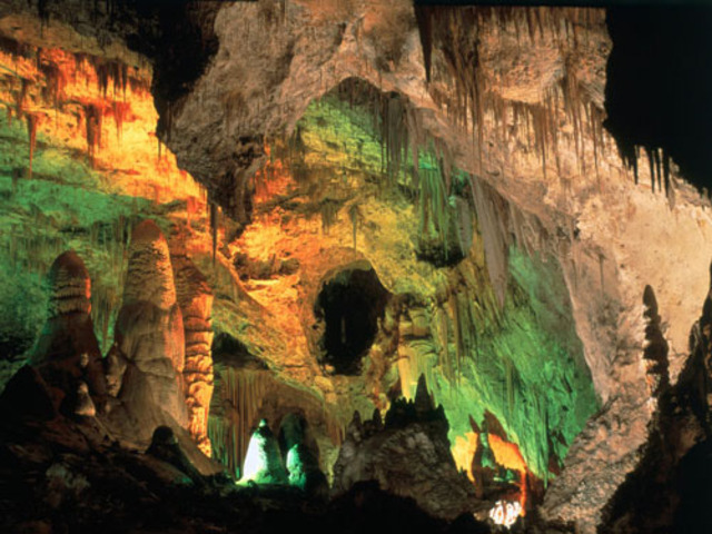 Carlsbad Cavern Established
