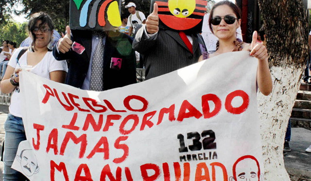 Marcha de estudiantes de la normal de maestros