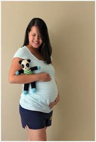 month 4 babyb and mom