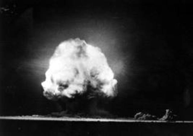 World's first atomic bomb detonated.