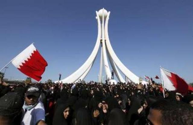 Protesters gather at Pearl Roundabout in Bahrain