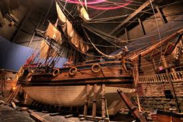 I wet to the museum in downtown :D