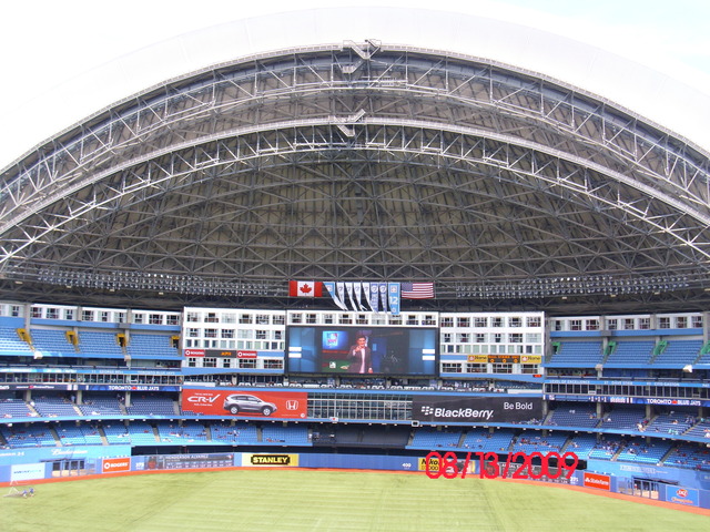 Toronto Vac to catch a Tiger game