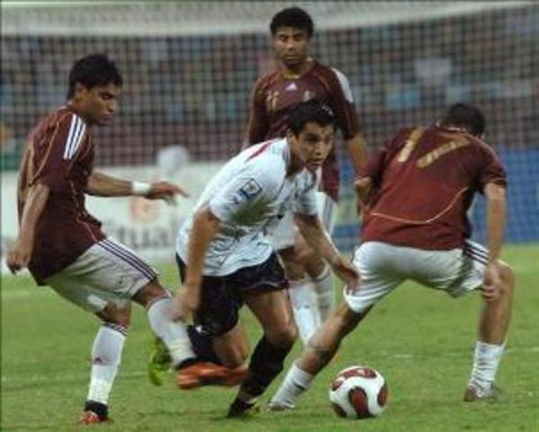 Venezuela 2 / Chile 3