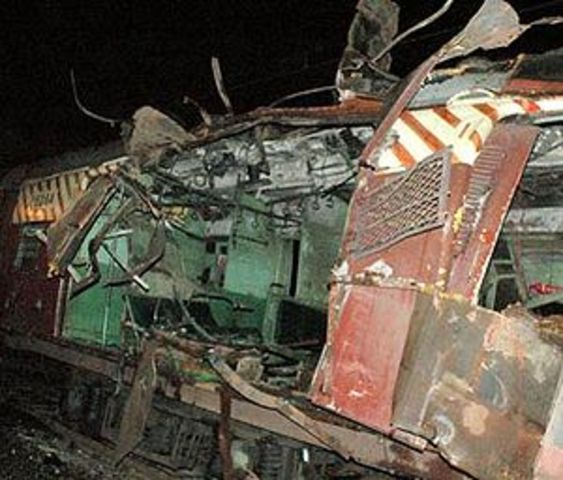 bombing in India kills 160 people