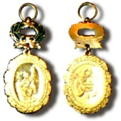 Colegio recibe Medalla del congreso de la Repúblca