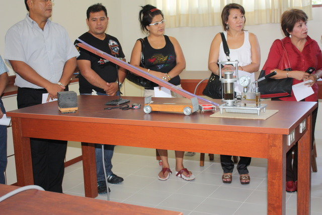 Inauguran 3 Laboratorios