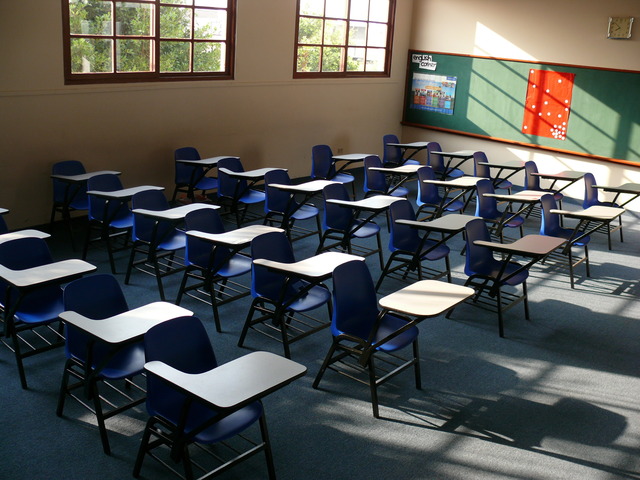 Se compran nuevas carpetas