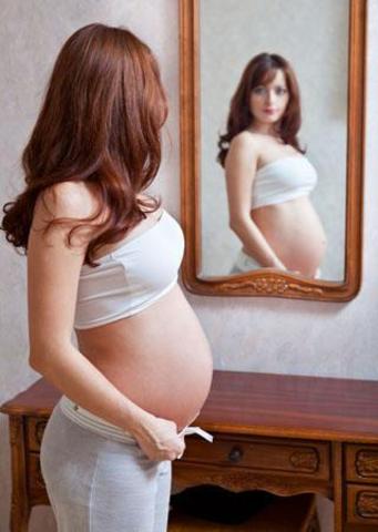 7 months pregnant belly