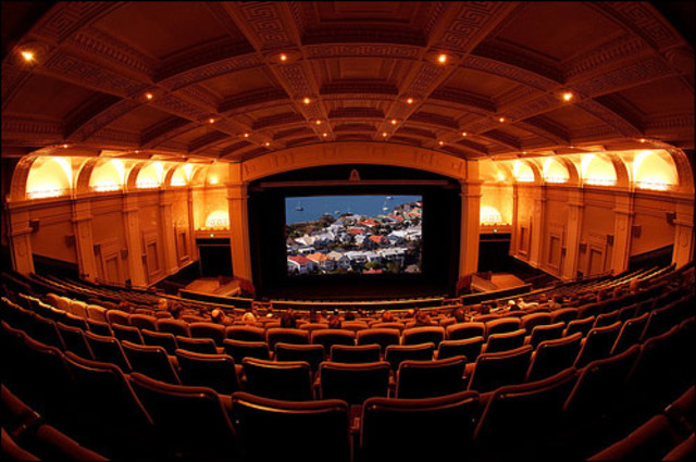 Movie theatre with bestiess