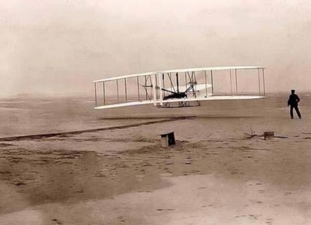 wright brothers invent airplane that works
